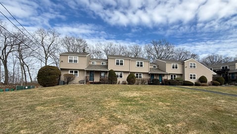 HUD Home — 351 New London Ave, Warwick, RI 02886