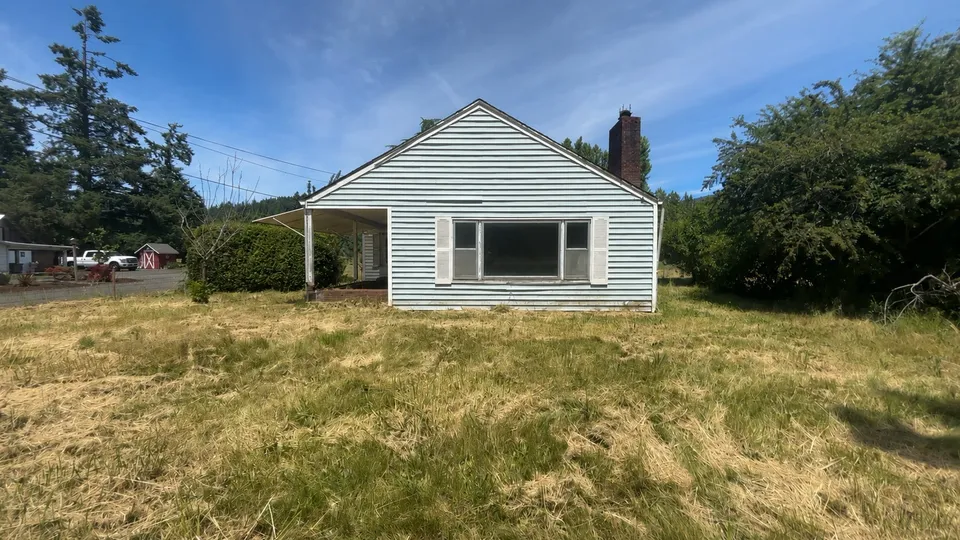 HUD Home — 39565 Mckenzie Hwy, Springfield, OR 97478