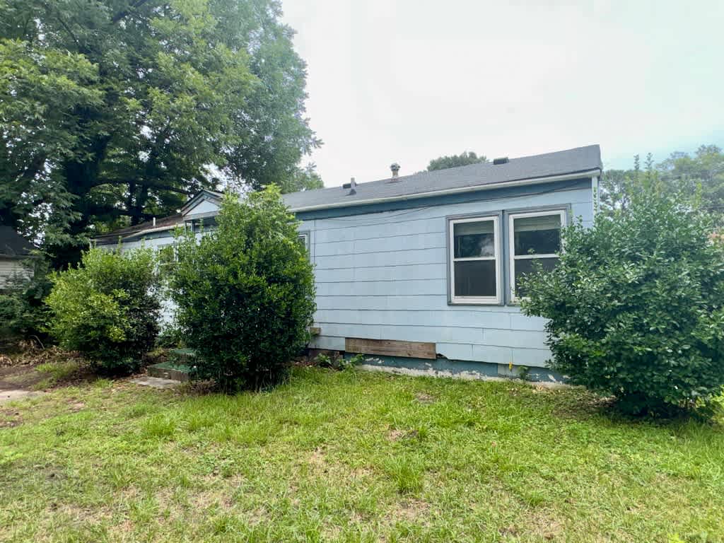 HUD Home — 3629 Bell St, Norfolk, VA 23513 - photo 2