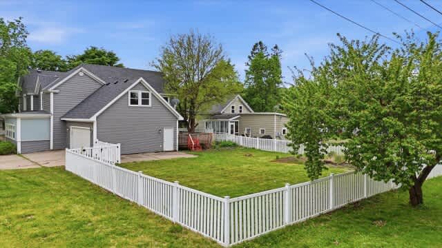 HUD Home — 302 3rd St W, Hastings, MN 55033 — photo 1