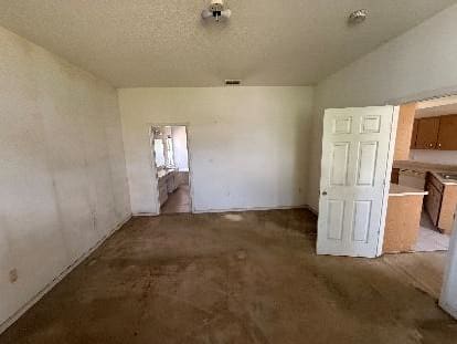 HUD Home — 7422 Gingko Ave, Lakeland, FL 33810 - photo 3
