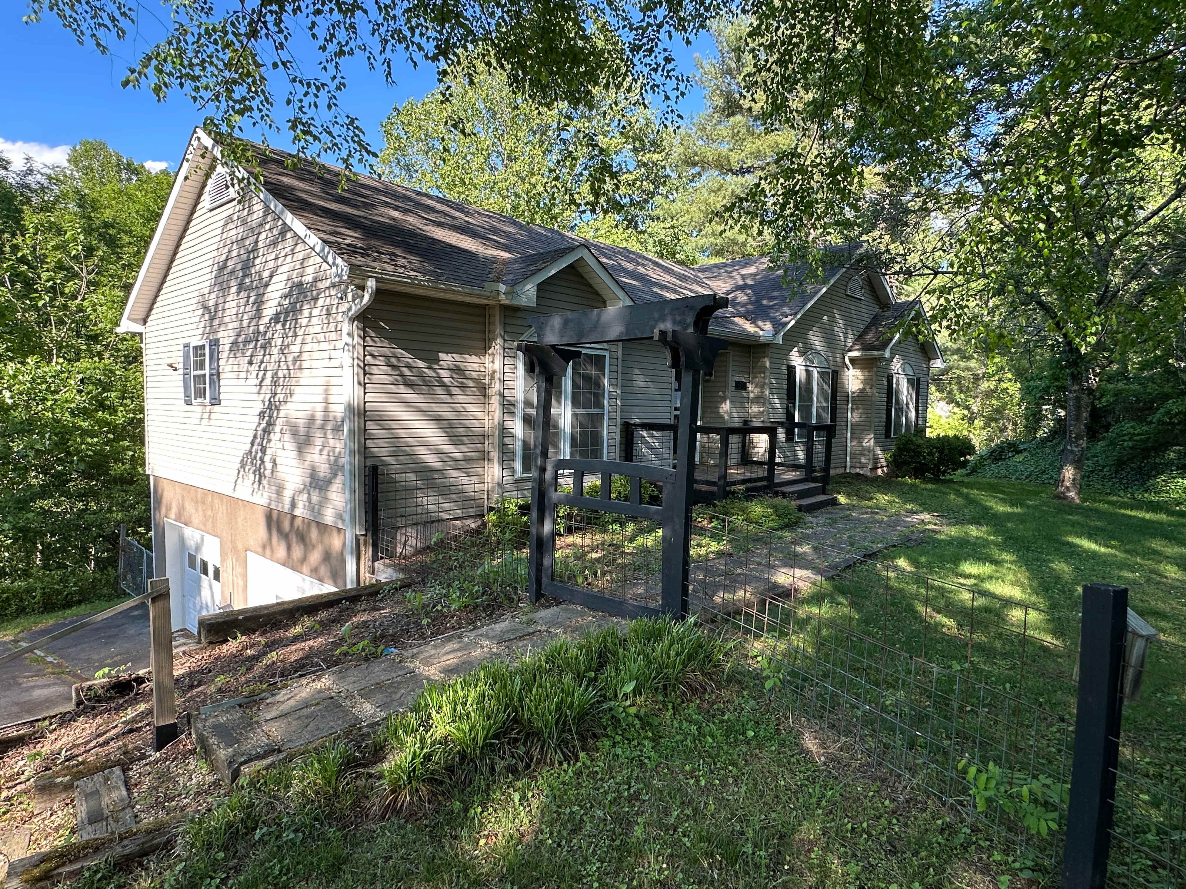 HUD Home — 126 Ridgeline Rd, Clyde, NC 28721 — photo 1