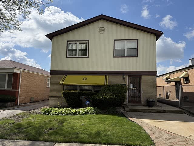 HUD Home — 1111 W 107th St, Chicago, IL 60643 — photo 1