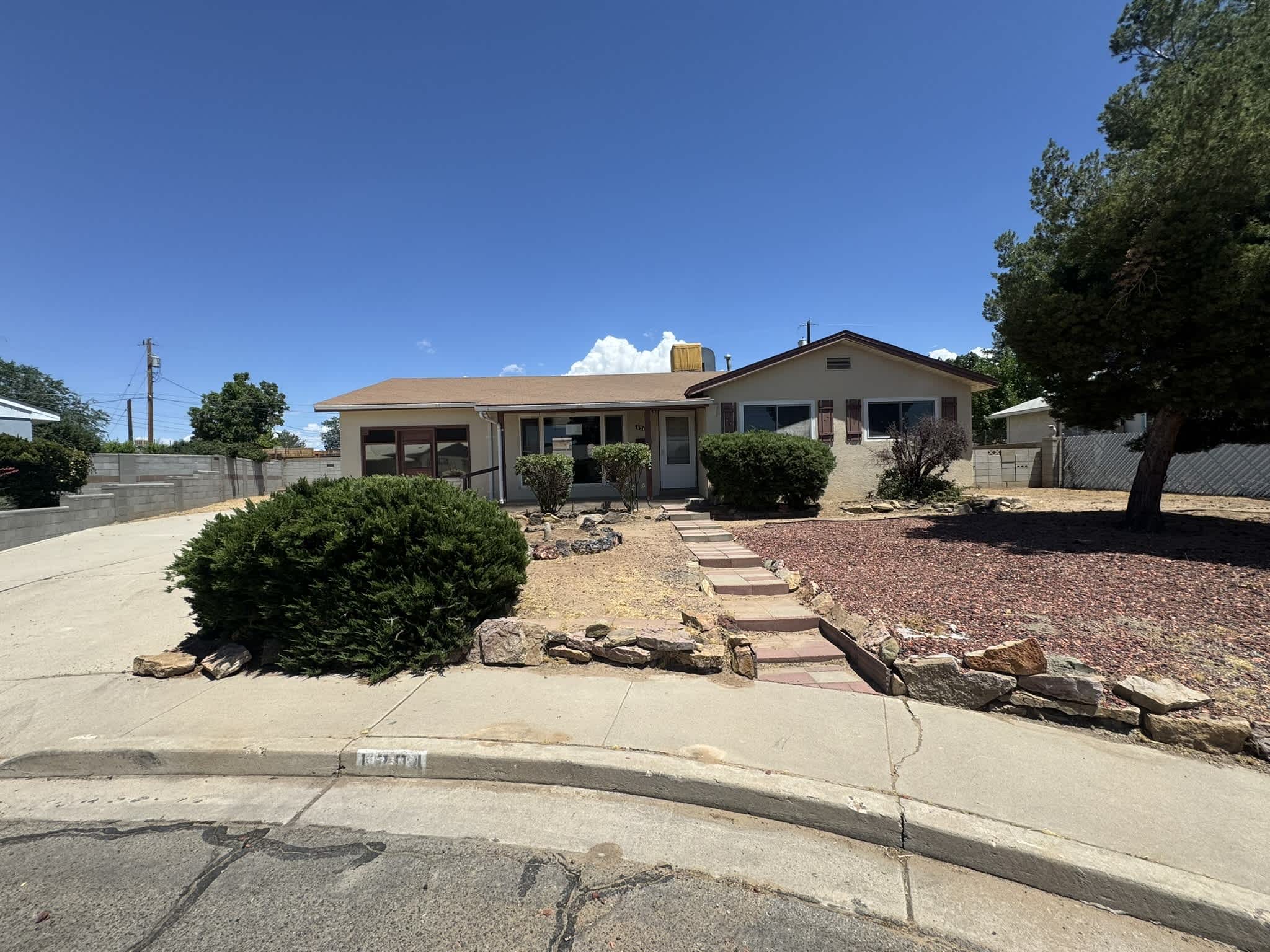 HUD Home — 1204 E 16th St, Farmington, NM 87401 - photo 1