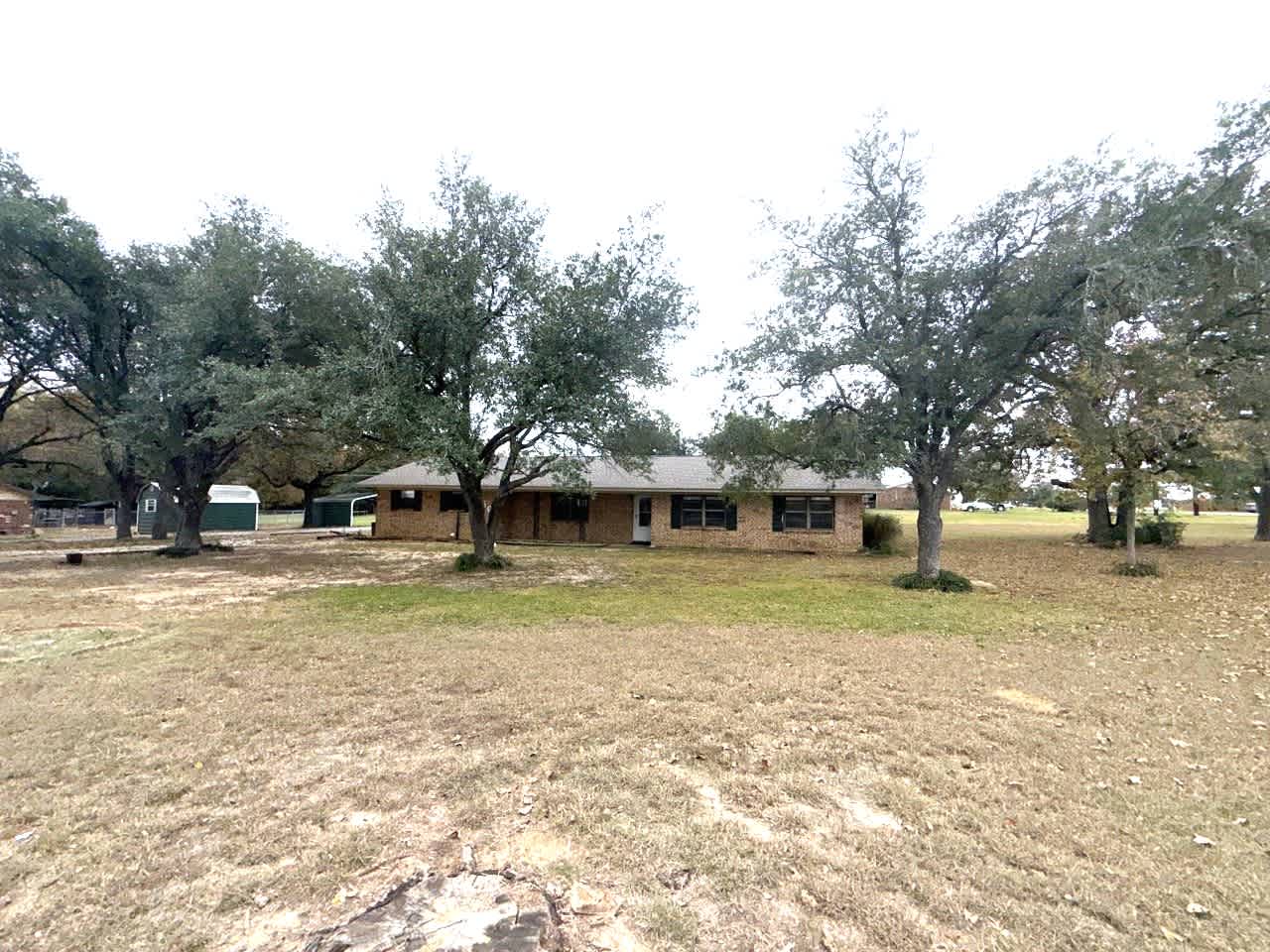 HUD Home — 150 Lazy Way, Fairfield, TX 75840 — photo 1