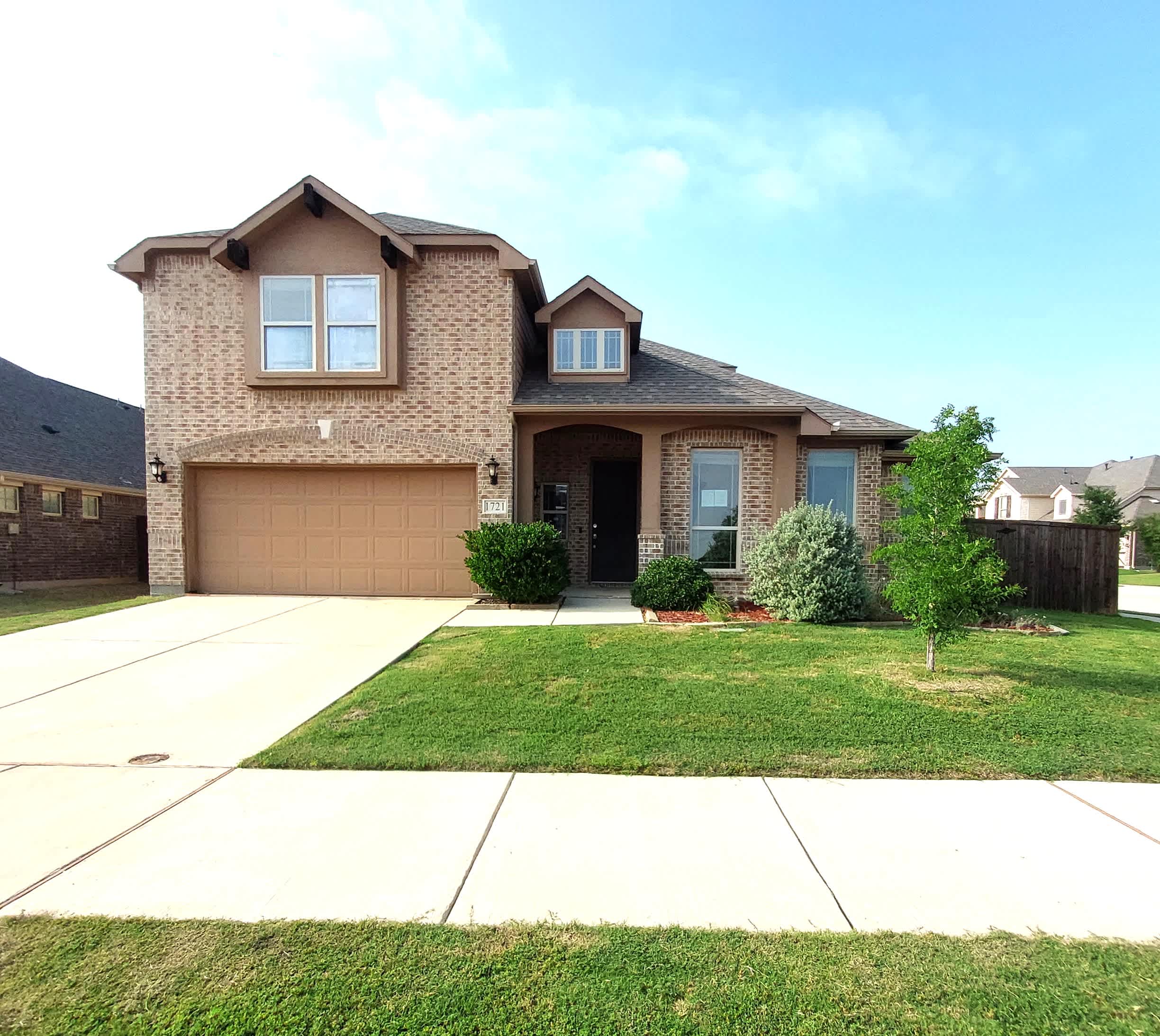HUD Home — 1721 Emma Pearl Ln, Little Elm, TX 75068 — photo 1