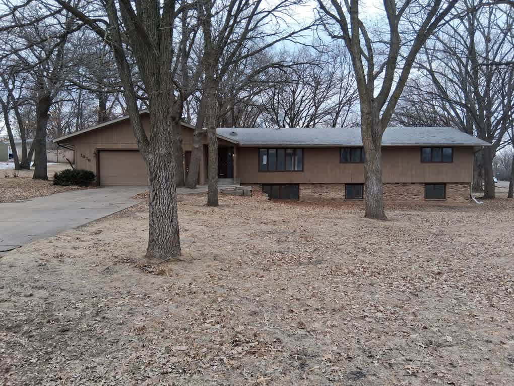 HUD Home — 1919 Summit Dr, Saint Cloud, MN 56303 — photo 1