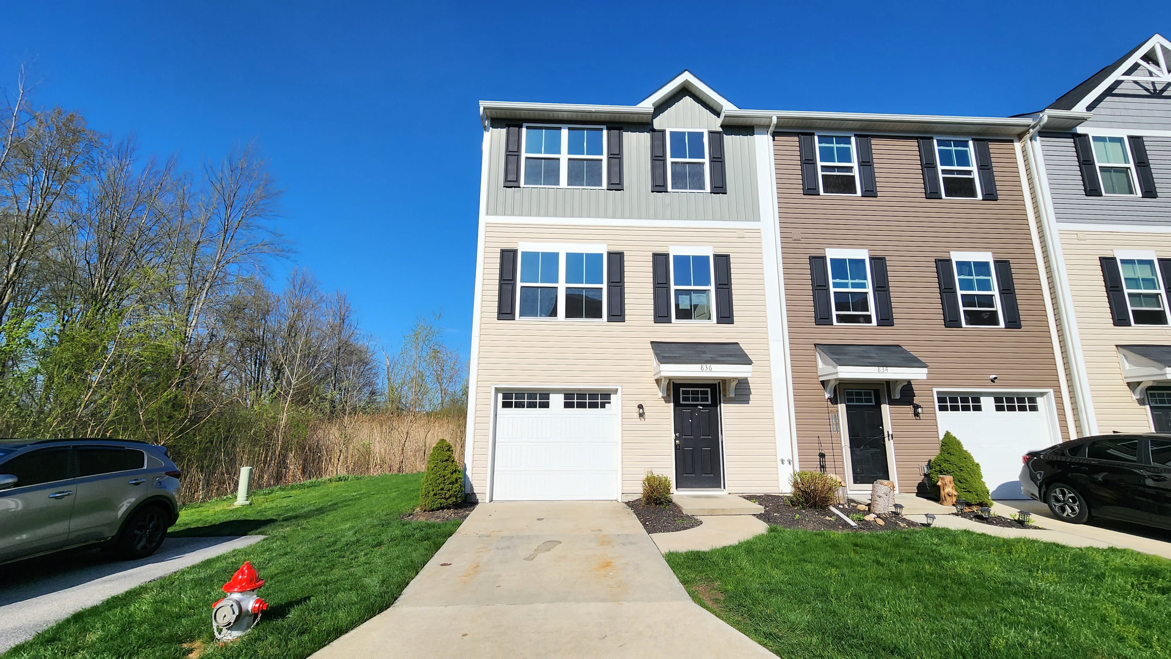 HUD Home — 836 Sugarberry Ct, Painesville, OH 44077 — photo 1