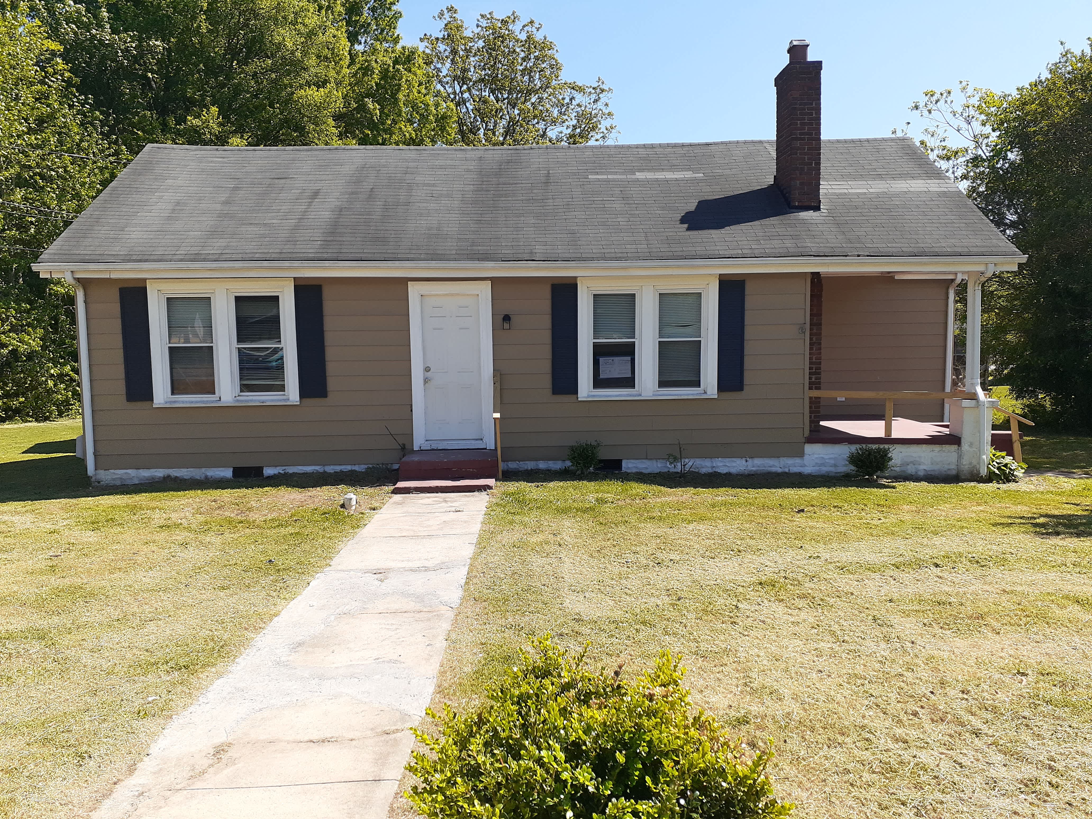 HUD Home — 1714 E Stadium Dr, Eden, NC 27288 — photo 1