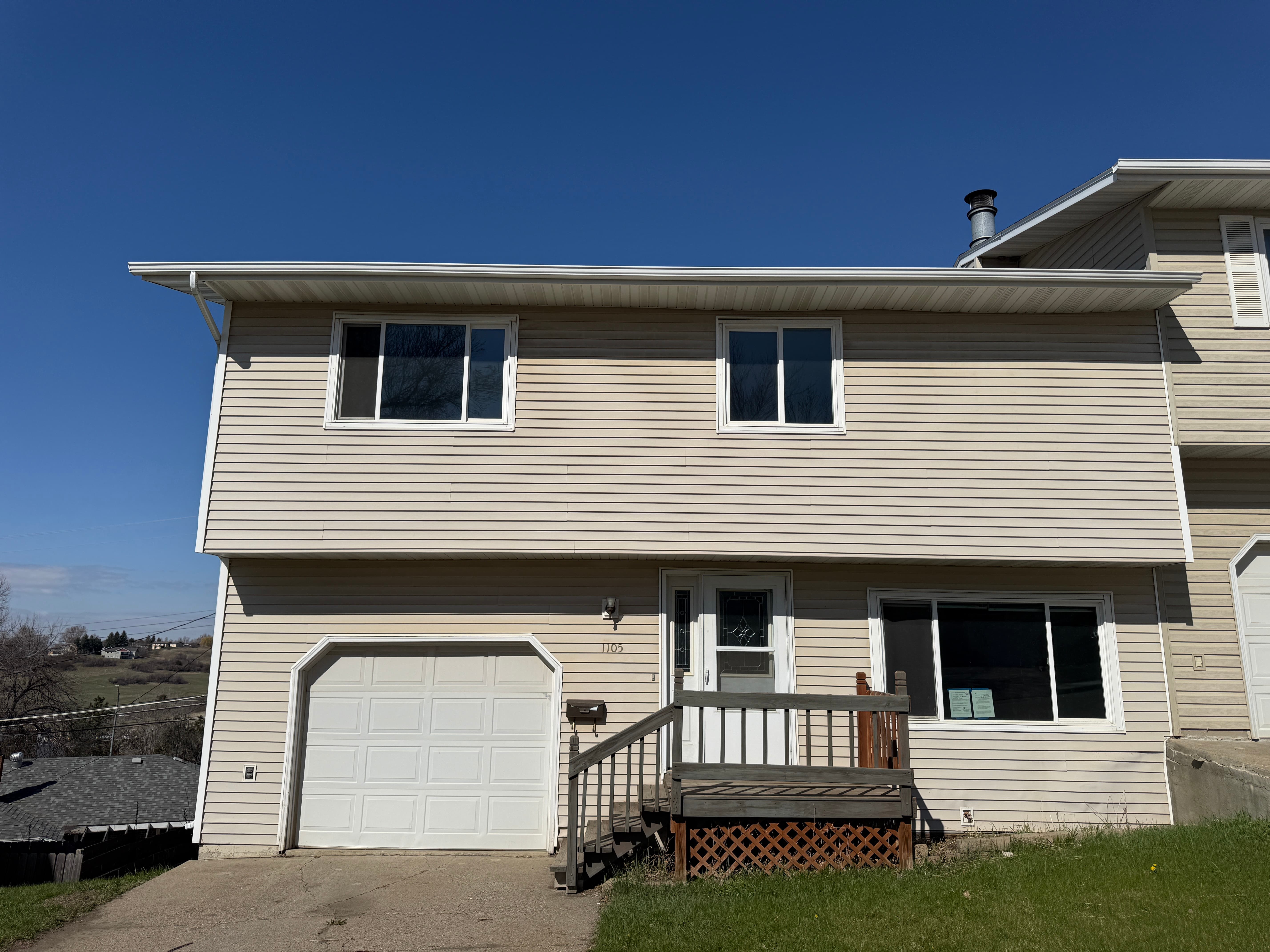 HUD Home — 1105 6th Ave NW, Mandan, ND 58554 — photo 1