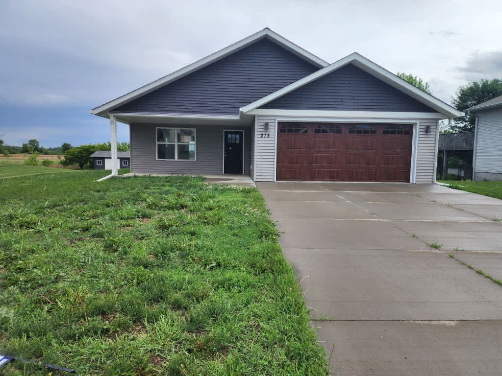 HUD Home — 213 Century Ln, Silver Lake, MN 55381 - photo 1