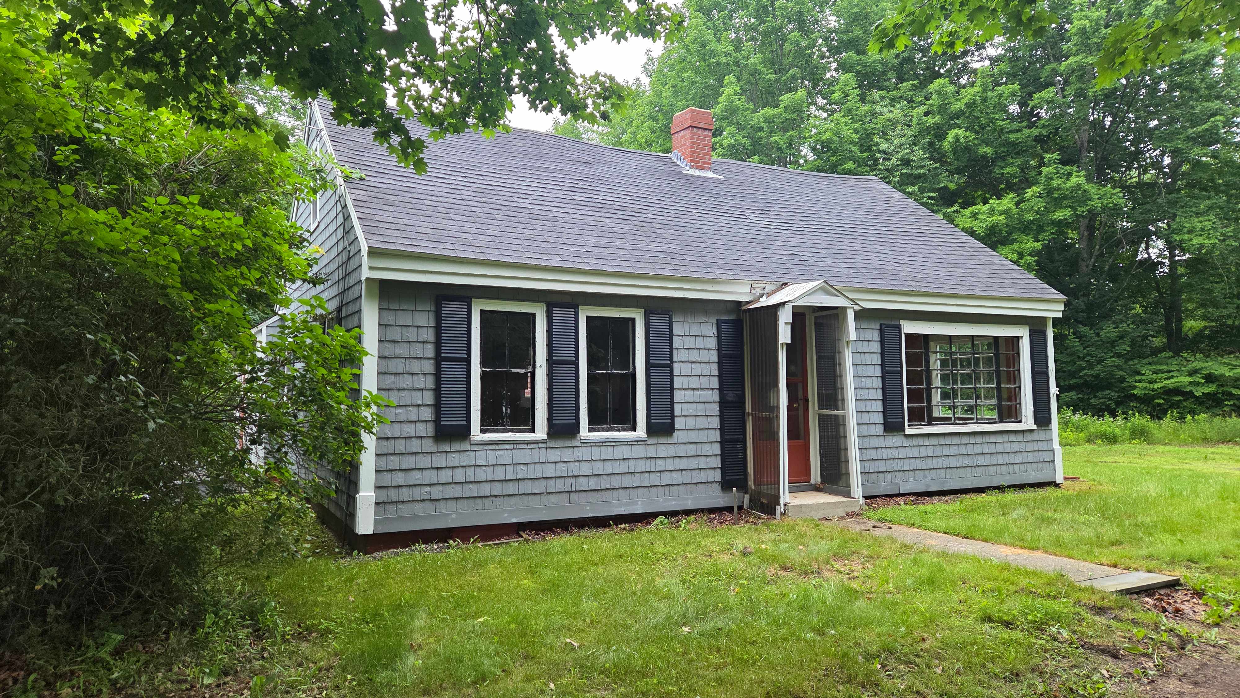 HUD Home — 10 Mayo Rd, Hampden, ME 04444 - photo 1