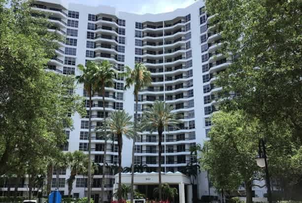 HUD Home — 3600 Mystic Pointe Dr Apt 812, Aventura, FL 33180 — photo 1