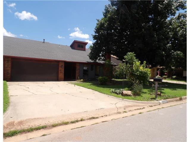 HUD Home — 11300 N Eagle Ln, Oklahoma City, OK 73162 — photo 1