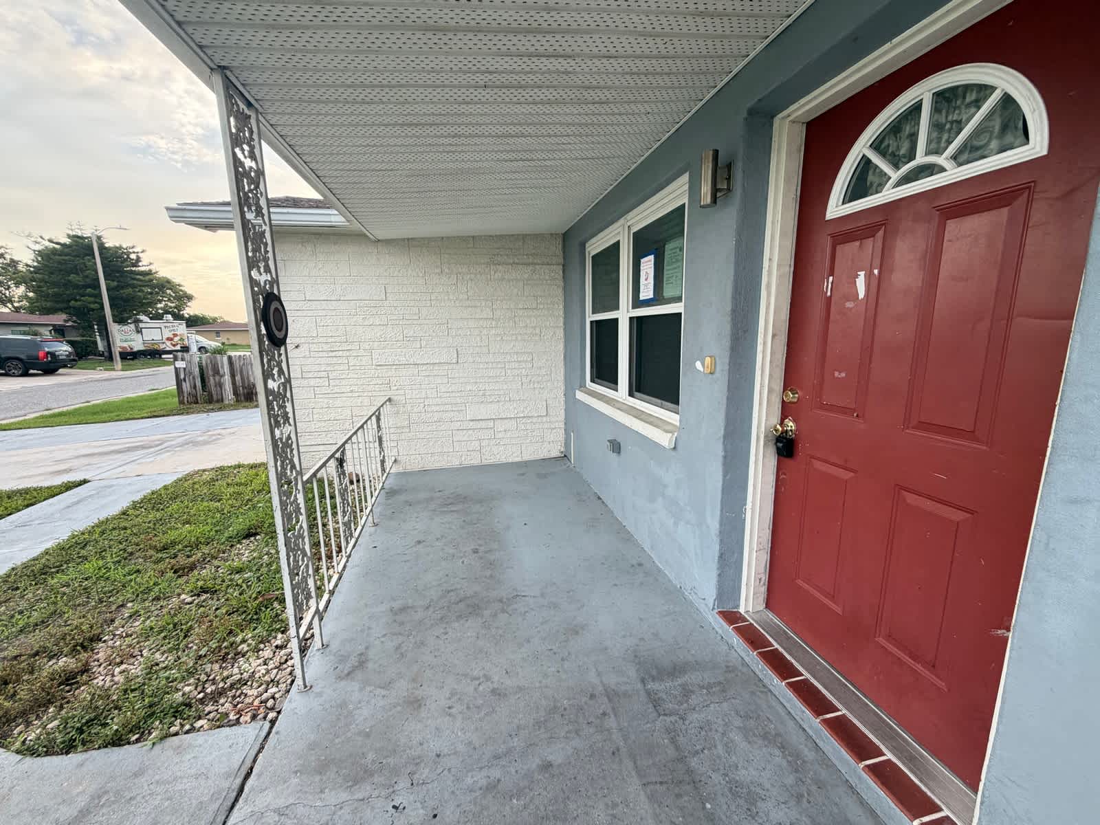 HUD Home — 3221 Roxbury Dr, Holiday, FL 34691 - photo 4