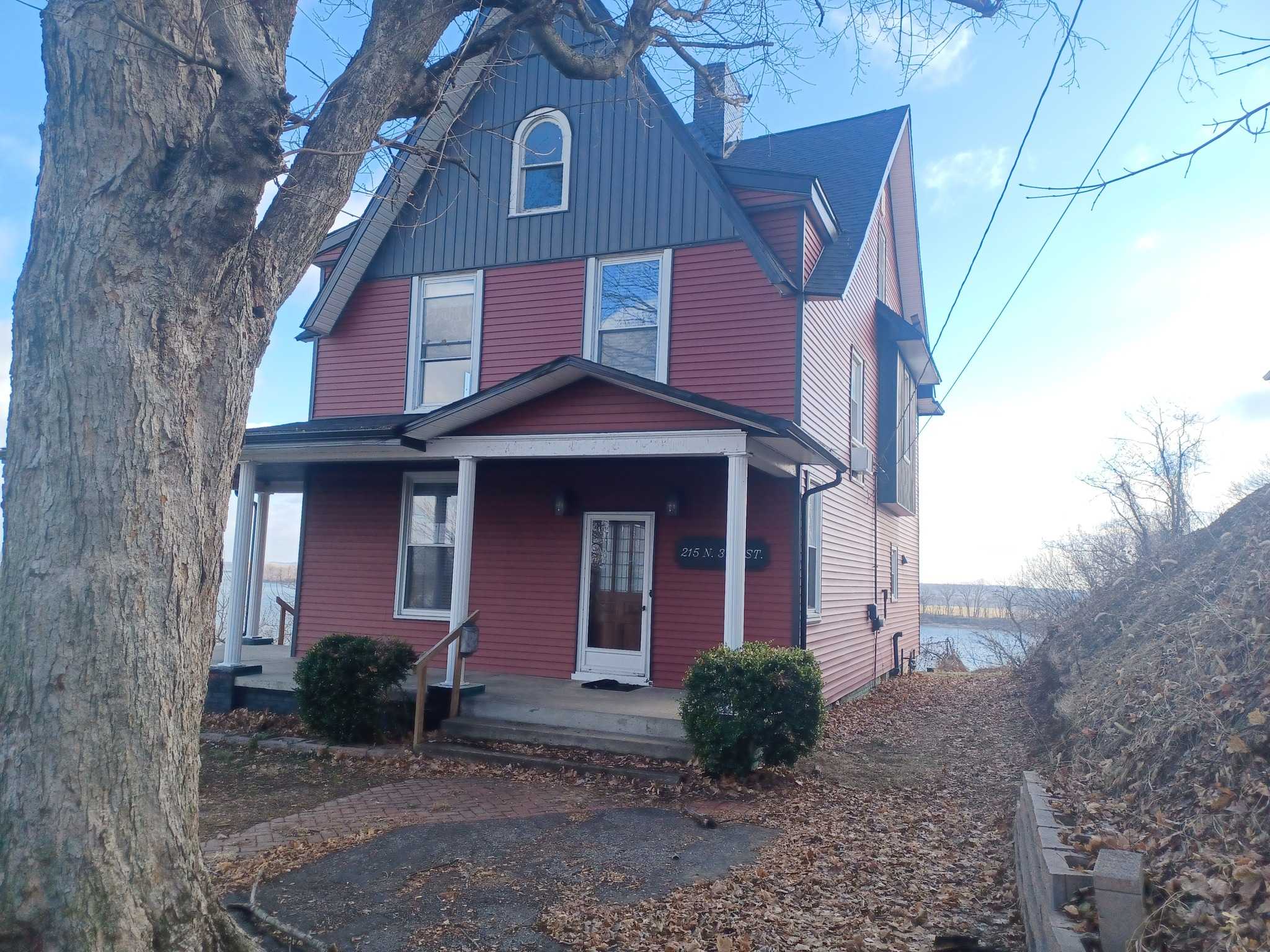 HUD Home — 215 N 3rd St, Rockport, IN 47635 — photo 1