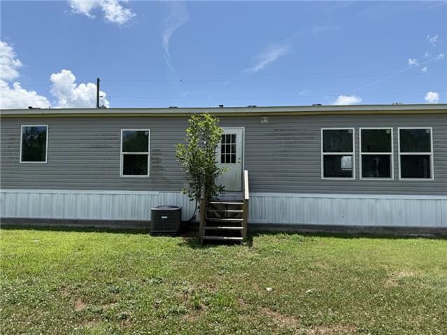 HUD Home — 9433 Prestenback La, Maringouin, LA 70757 - photo 2