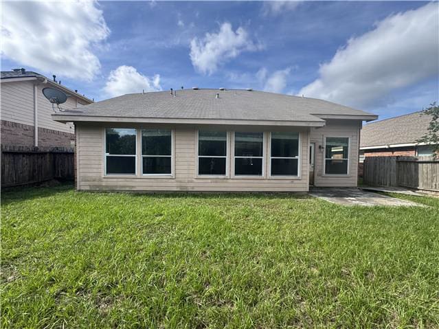 HUD Home — 18914 Squirrel Oaks Dr, Magnolia, TX 77355 - photo 2