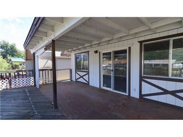 HUD Home — 13180 Ebb Tide Vlg, Clearlake Oaks, CA 95423 - photo 2