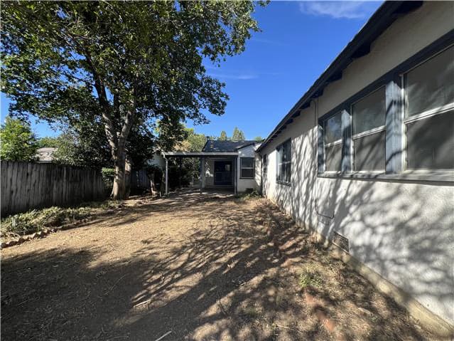 HUD Home — 116 Gurnsey Ave, Red Bluff, CA 96080 - photo 2
