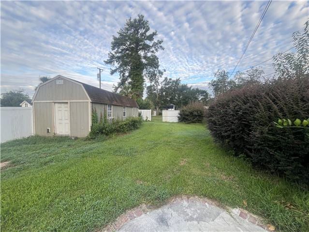 HUD Home — 401 S Main St, Fitzgerald, GA 31750 - photo 2