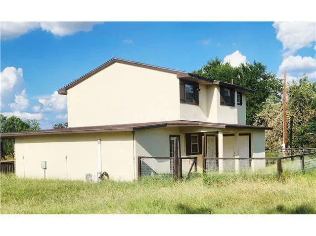 HUD Home — 1645 Fm 3432, Adkins, TX 78101 - photo 2