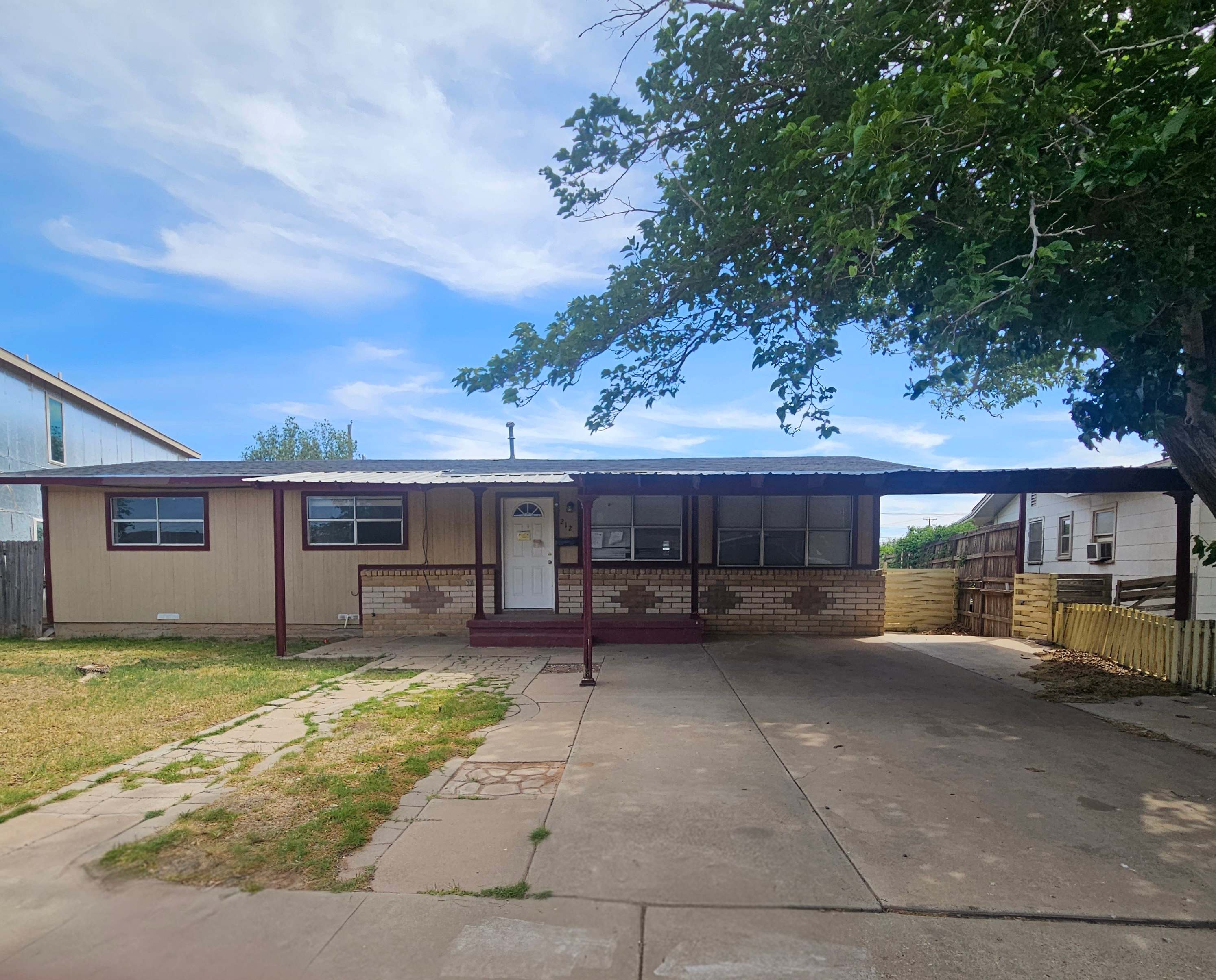 HUD Home — 212 N San Jacinto St, Odessa, TX 79762 — photo 1