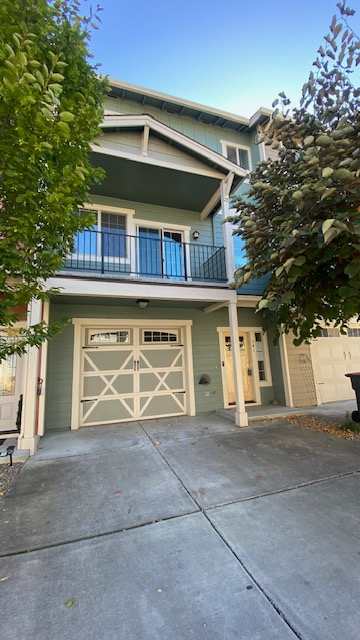 HUD Home — 341 Englemann Ln, Medford, OR 97501 — photo 1