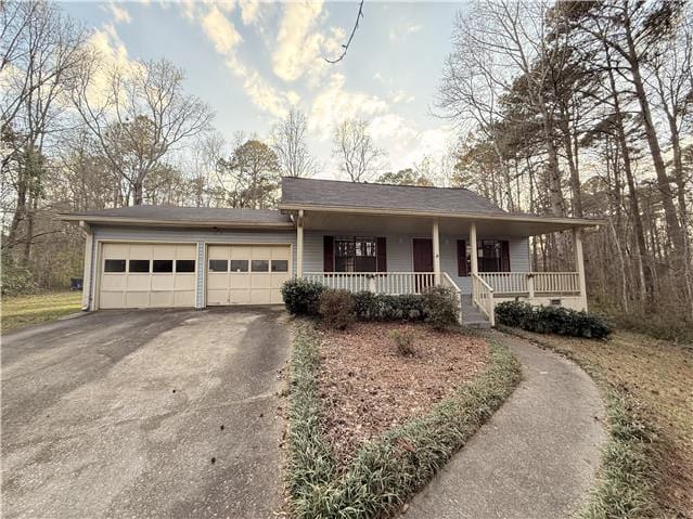 HUD Home — 4629 S Woodlake Ln SE, Conyers, GA 30013 - photo 1