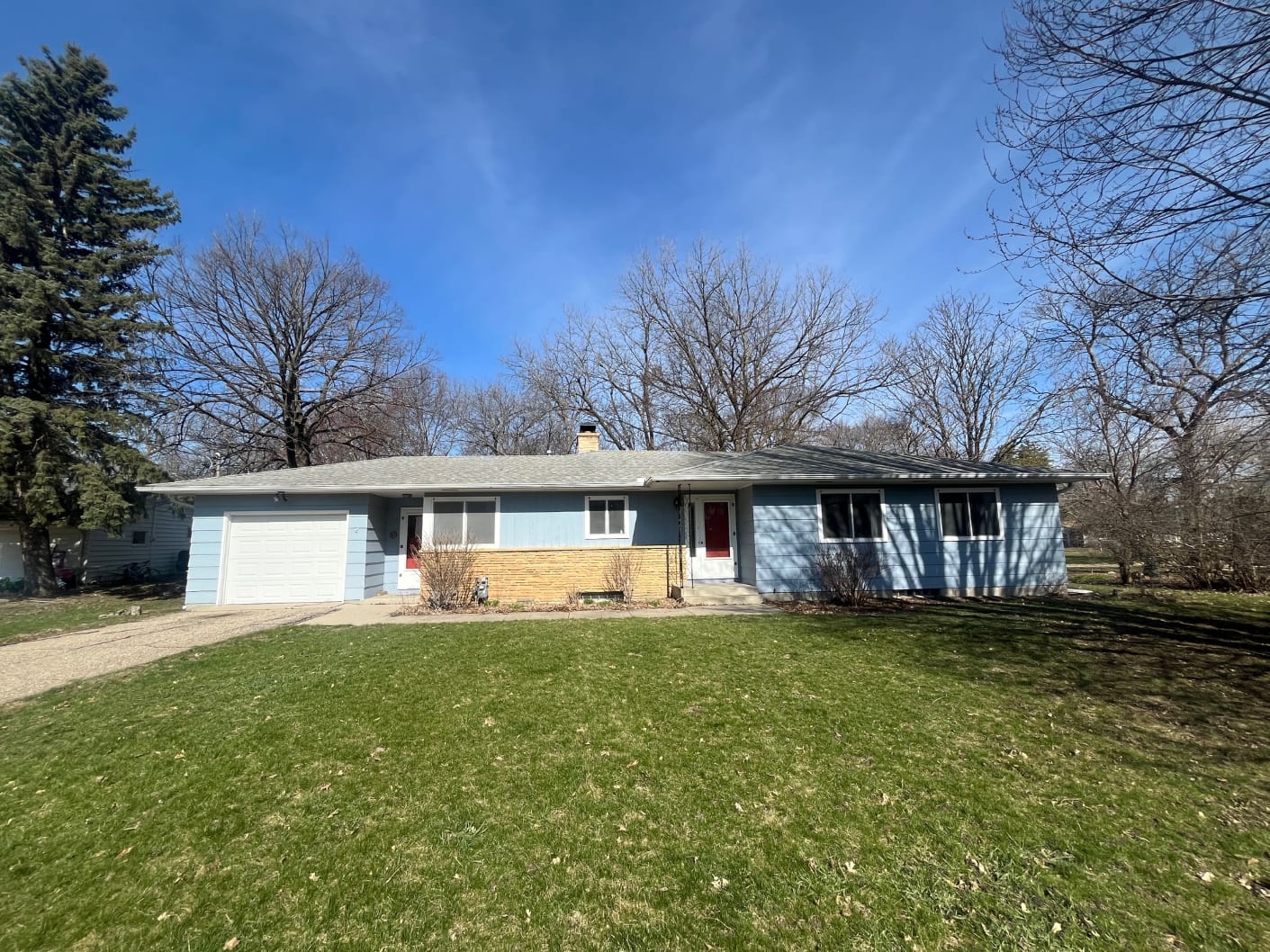 HUD Home — 118 S. Skyline Dr, Mankato, MN 56001 — photo 1