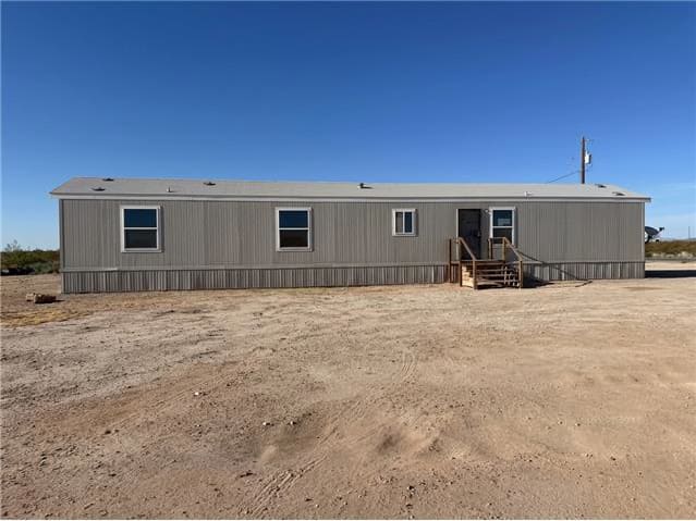 HUD Home — 33336 Sahara Way, Bouse, AZ 85325 — photo 1