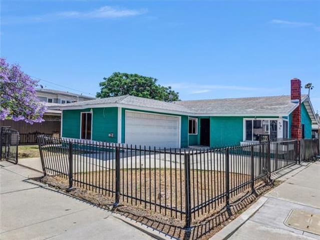 HUD Home — 595 W 13th St, San Pedro, CA 90731 — photo 1