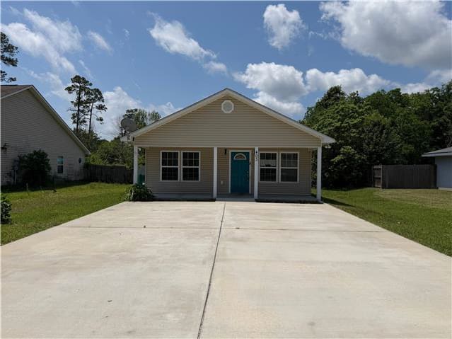 HUD Home — 403 Saint Jude St, Waveland, MS 39576 — photo 1