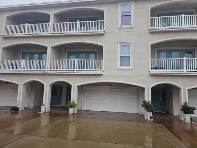 HUD Home — 14422 Verdemar Dr #302, Corpus Christi, TX 78418 — photo 1