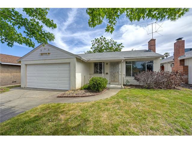 HUD Home — 5521 78th St, Sacramento, CA 95820 — photo 1