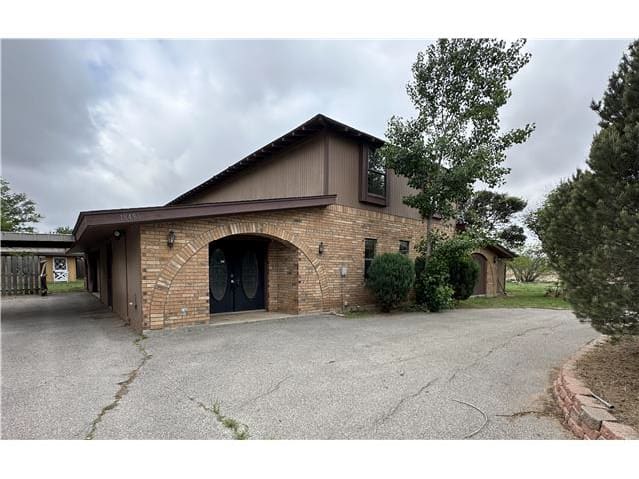 HUD Home — 18486 E 1270 Rd, Sayre, OK 73662 — photo 1