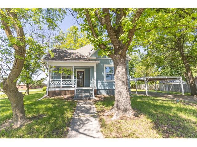 HUD Home — 221 S Kentucky St, Mexico, MO 65265 — photo 1