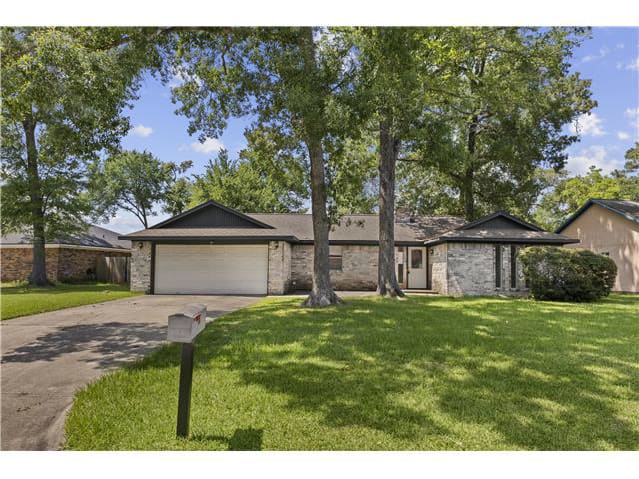 HUD Home — 706 S Hyannis Port St, Crosby, TX 77532 — photo 1