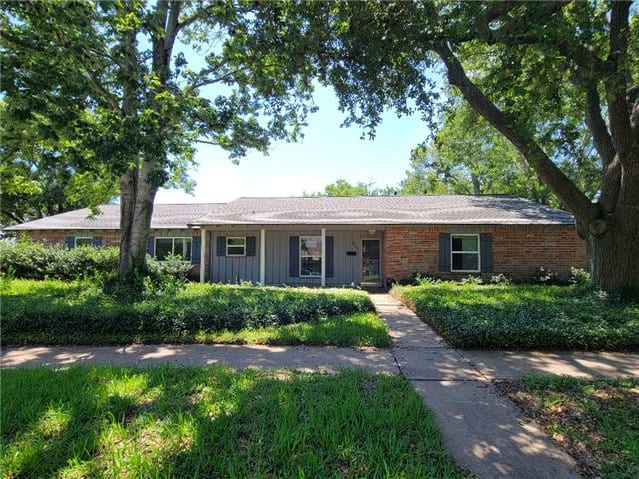 HUD Home — 802 Seafoam Rd, Houston, TX 77062 — photo 1