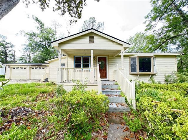 HUD Home — 313 Allen St, Thomasville, GA 31792 — photo 1