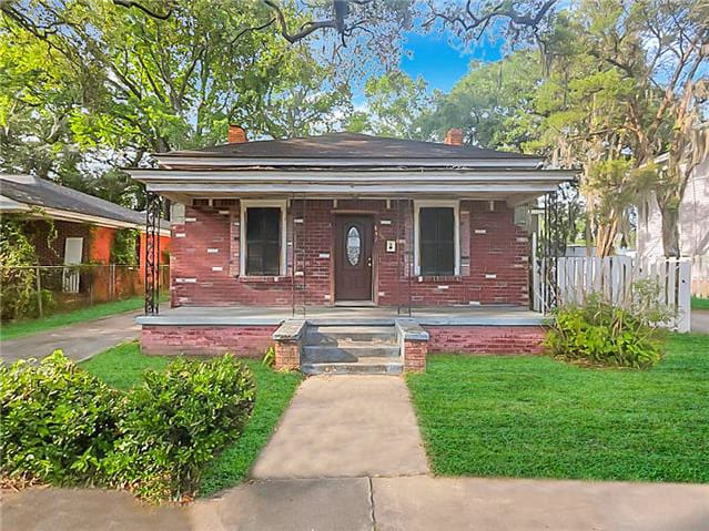 HUD Home — 842 E 37th St, Savannah, GA 31401 — photo 1
