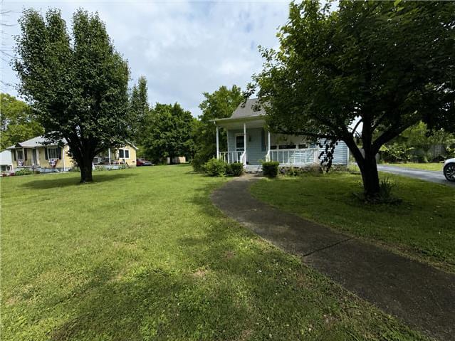 HUD Home — 407 3rd Ave, Columbia, TN 38401 - photo 1