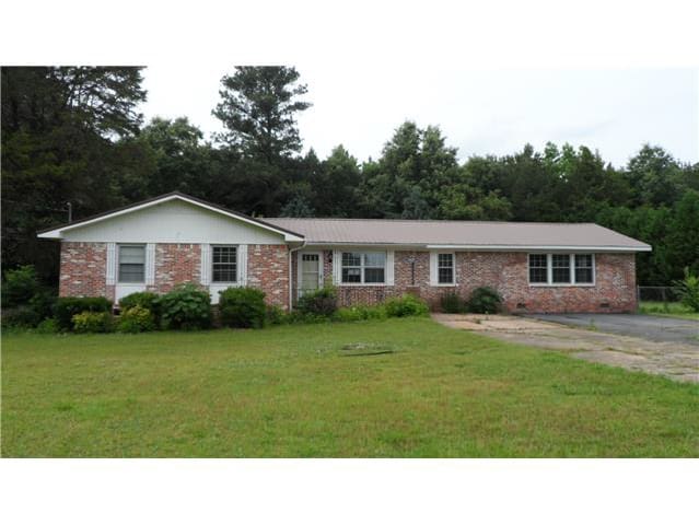HUD Home — 975 Riverside Dr, Gadsden, AL 35901 - photo 1