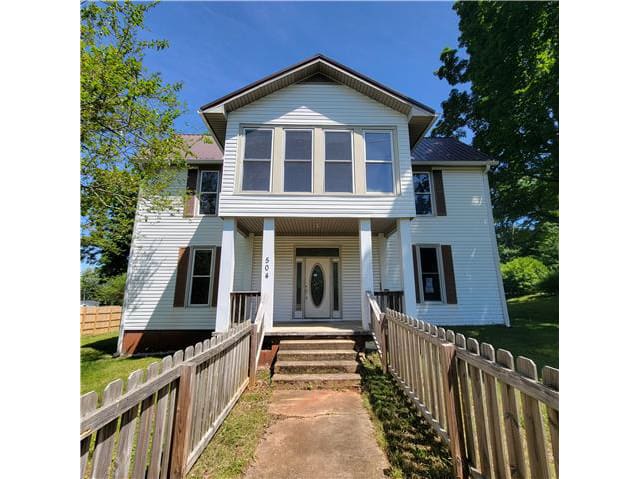 HUD Home — 504 Evans St, Livingston, TN 38570 - photo 1