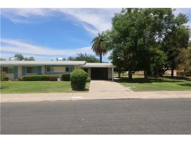 HUD Home — 10222 W Snead Cir S, Sun City, AZ 85351 - photo 1