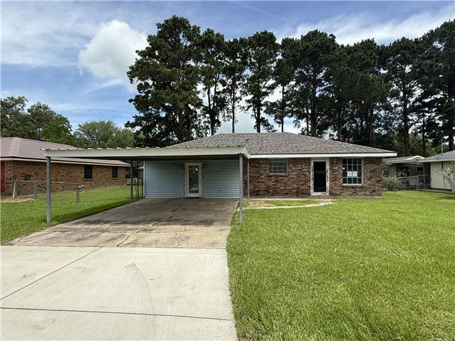 HUD Home — 219 Blue Bonnet Dr, Crowley, LA 70526 - photo 1