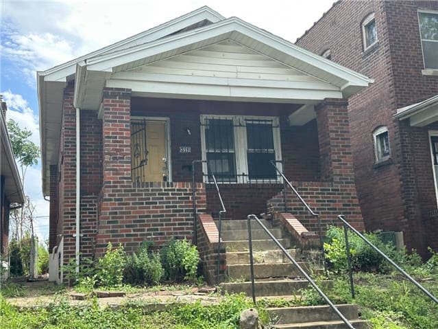 HUD Home — 4552 Arlington Ave, St. Louis, MO 63120 - photo 1