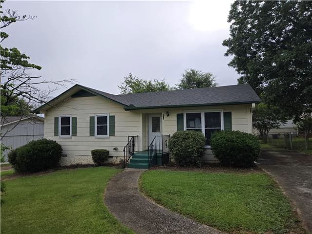HUD Home — 532 Lamplighter Ln, Birmingham, AL 35214 - photo 1