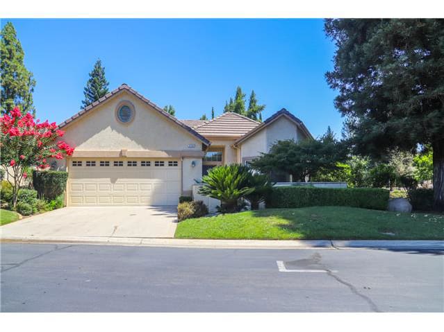 HUD Home — 2293 Dawson Cove Ln S, Clovis, CA 93611 - photo 1