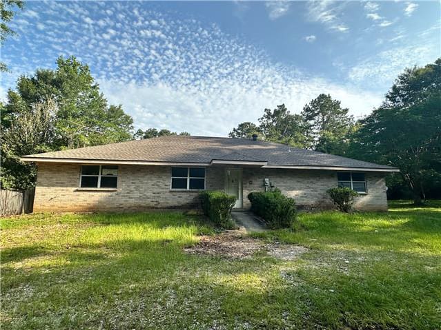 HUD Home — 68 Preacher Hill Rd, Picayune, MS 39466 - photo 1